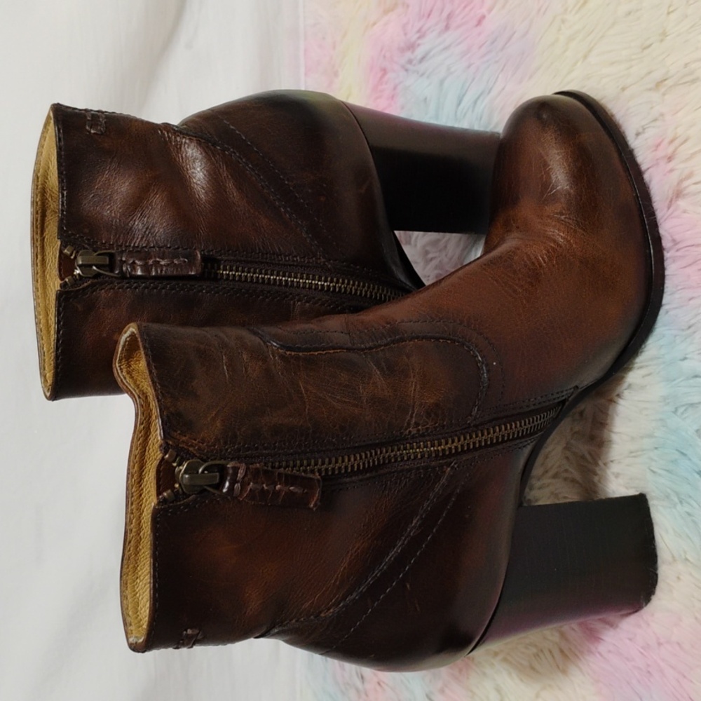 SALE! Frye Patty Artisan Zip Up Boots Sz.7M Gently Worn (#8 CRATE) - Picture 11 of 16
